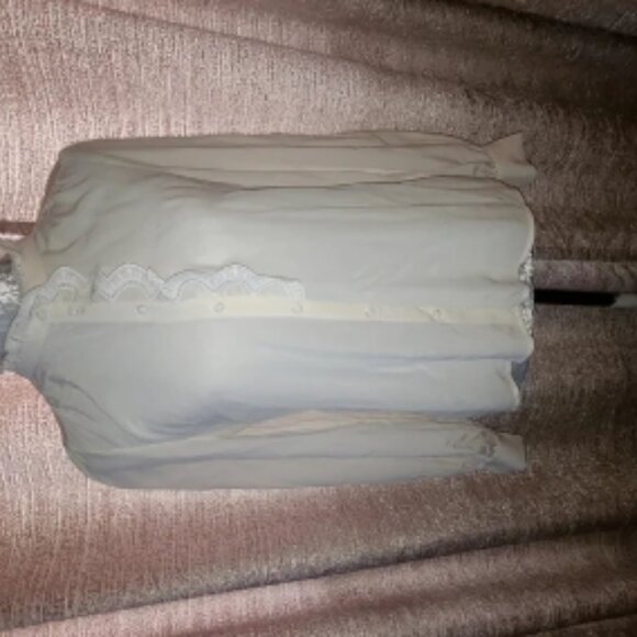 Sézane Cream Blouse with Bishop Sleeves and Peter Pan Collar - Picture 6 of 6